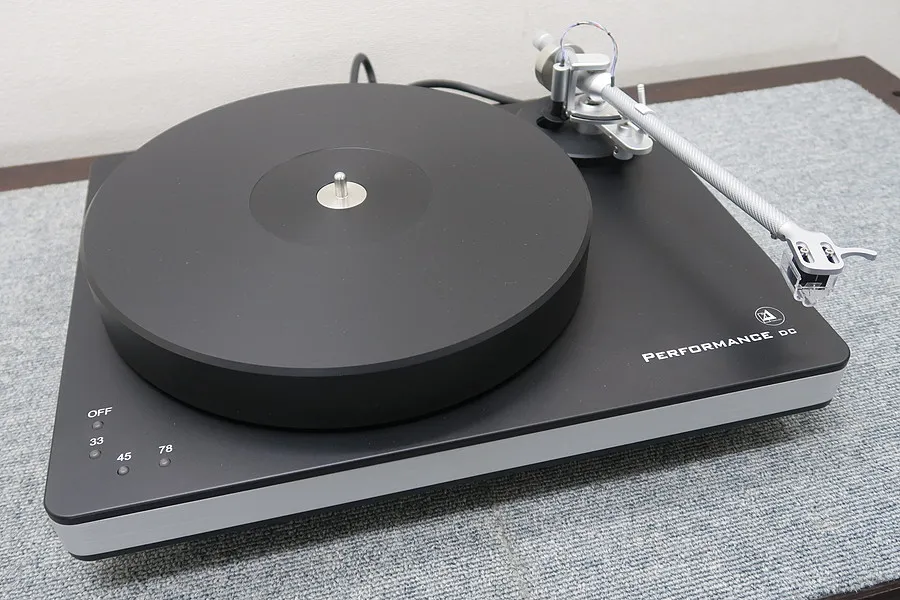 クリアオーディオ Clearaudio performance　DC ターンテーブル