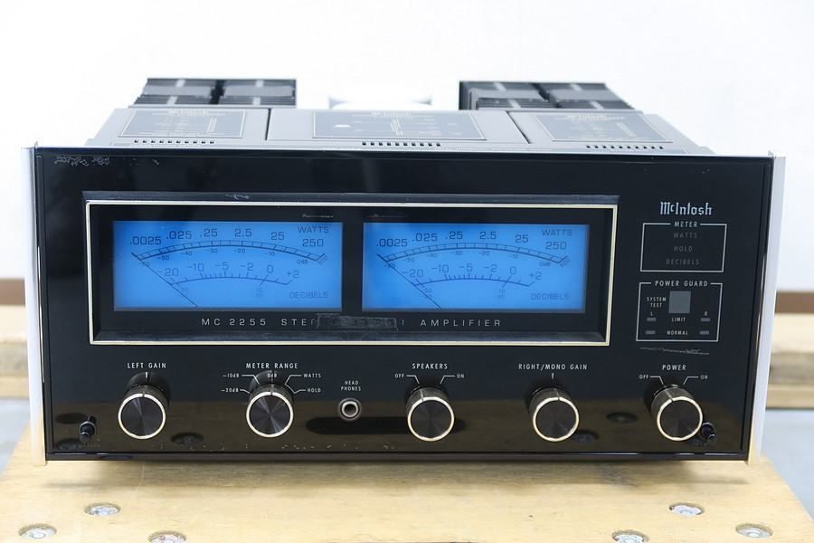 マッキントッシュ Mcintosh MC2255 パワーアンプ 正規輸入品 @45105 /  中古オーディオ買取、販売、通販のショップアフロオーディオ横浜