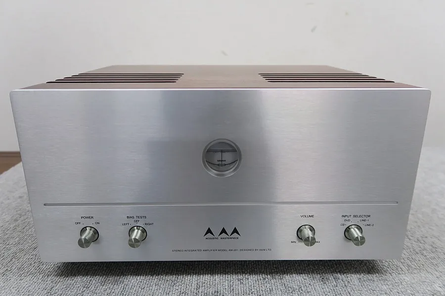 Acoustic Masterpiece AM-201 プリメインアンプ