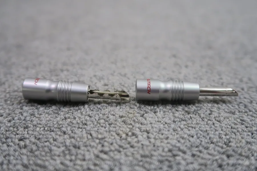 フルテック FURUTECH FP-200B(R) バナナプラグ 元箱付 @46892｜中古