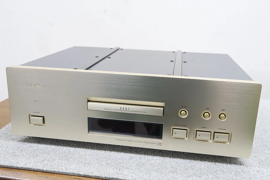 ティアック TEAC VRDS-25XS CDデッキ