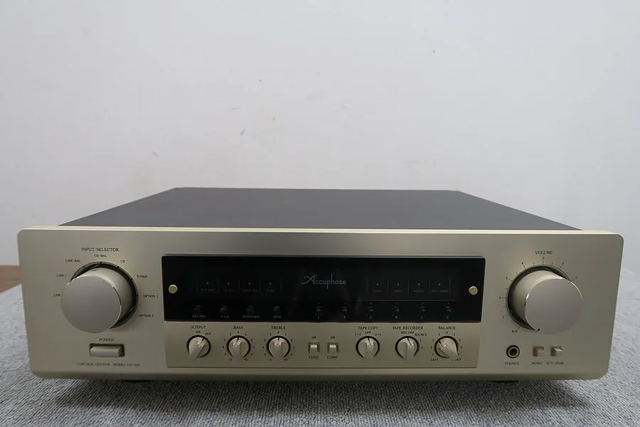 アキュフェーズ Accuphase CX-260 プリアンプ