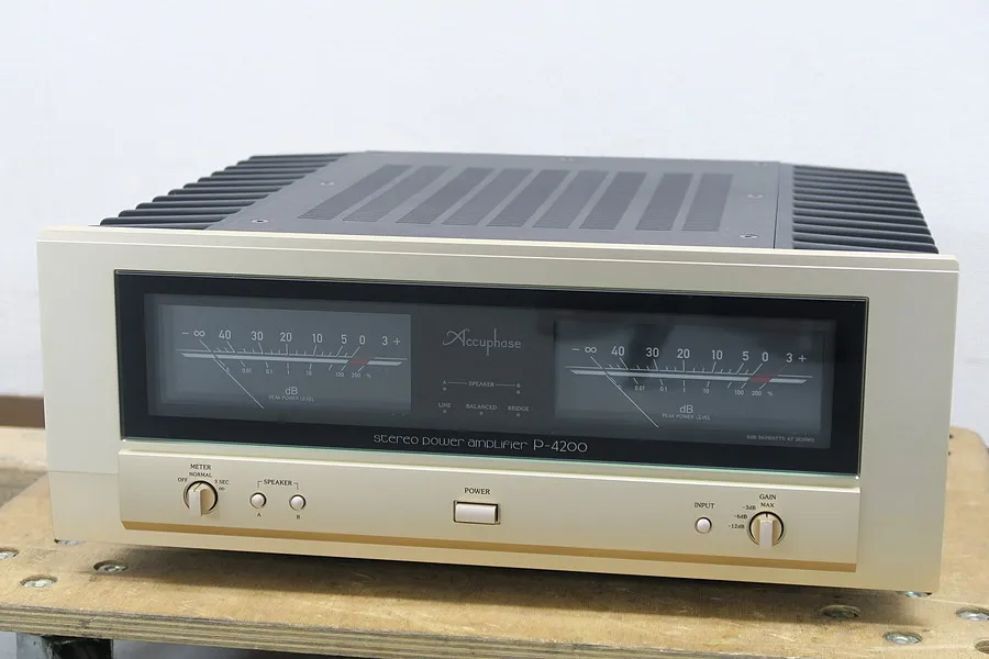 アキュフェーズ Accuphase P-4200 パワーアンプ