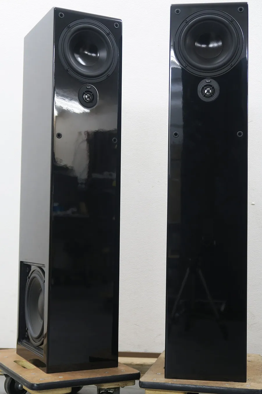 エヌエイチティー NHT ST4 スピーカー