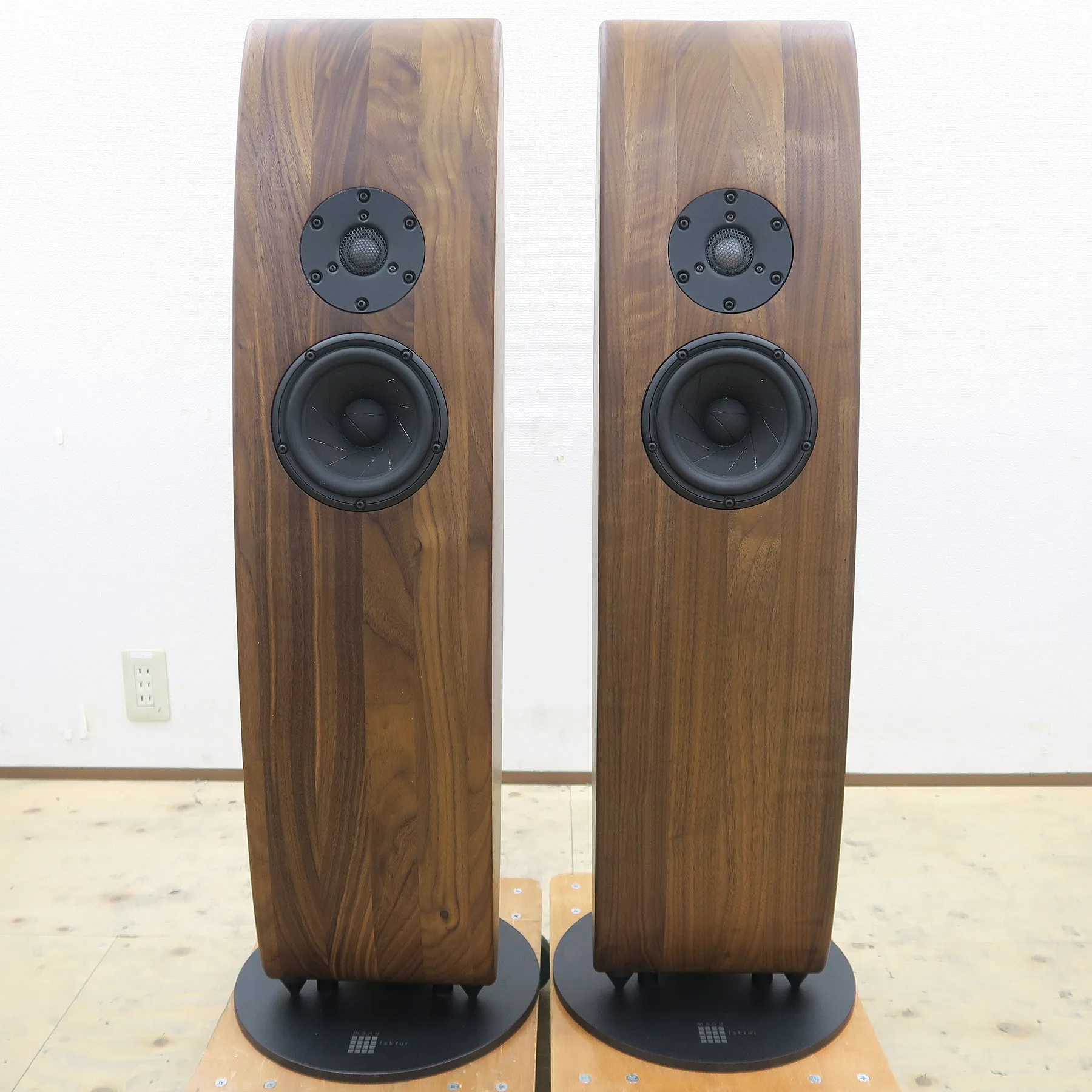 マニュファクチュア MANUFAKTUR Ellipse II スピーカー