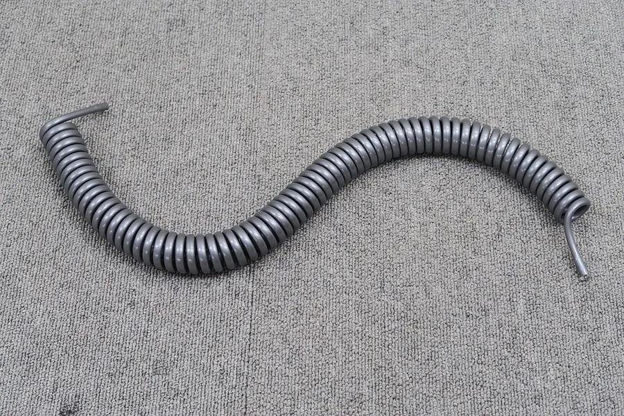 クライナ KRYNA Helca 1 ケーブルインシュレーター