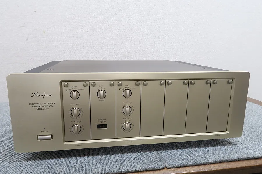 アキュフェーズ Accuphase F-25 2way チャンネルデバイダー