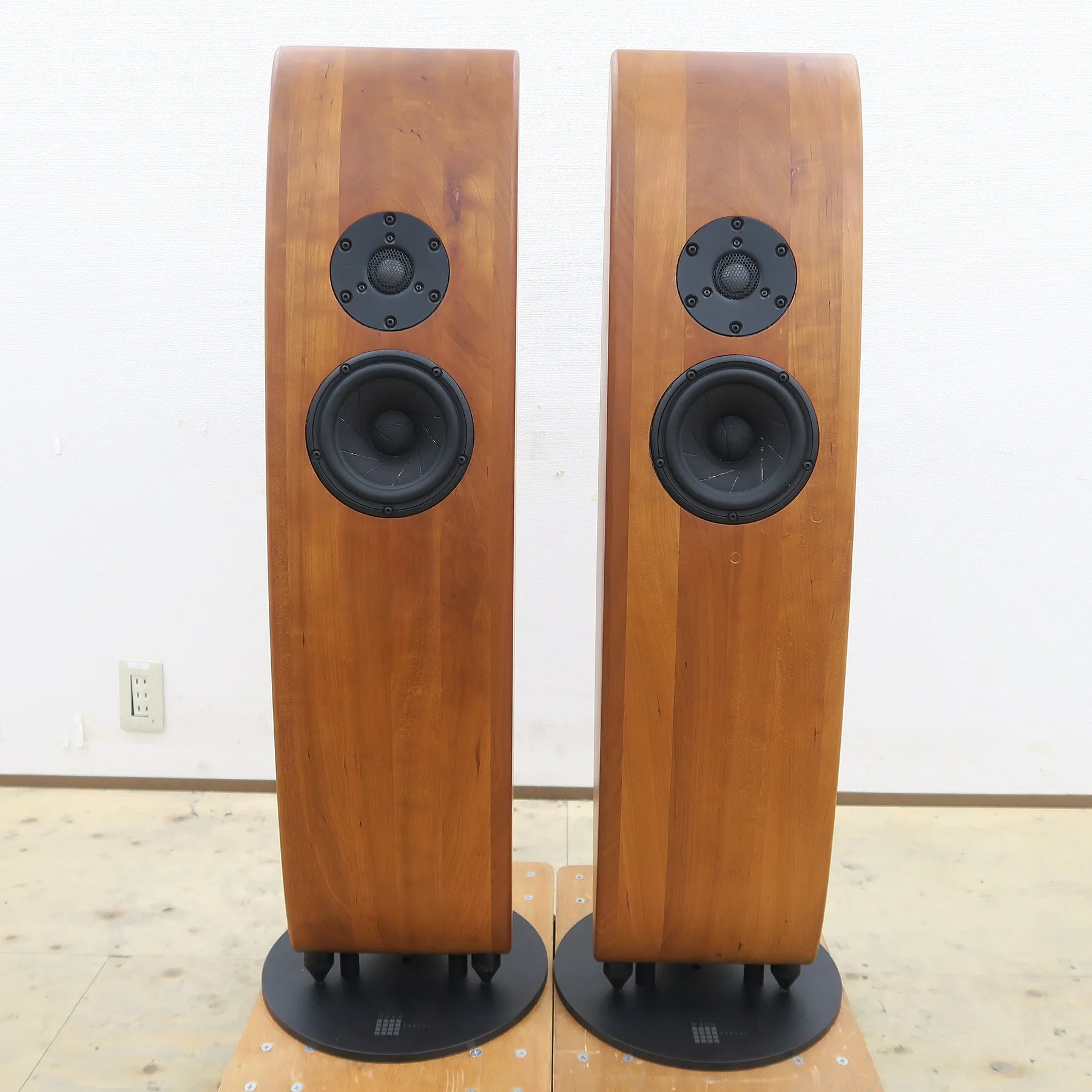 マニュファクチュア MANUFAKTUR Ellipse II スピーカー