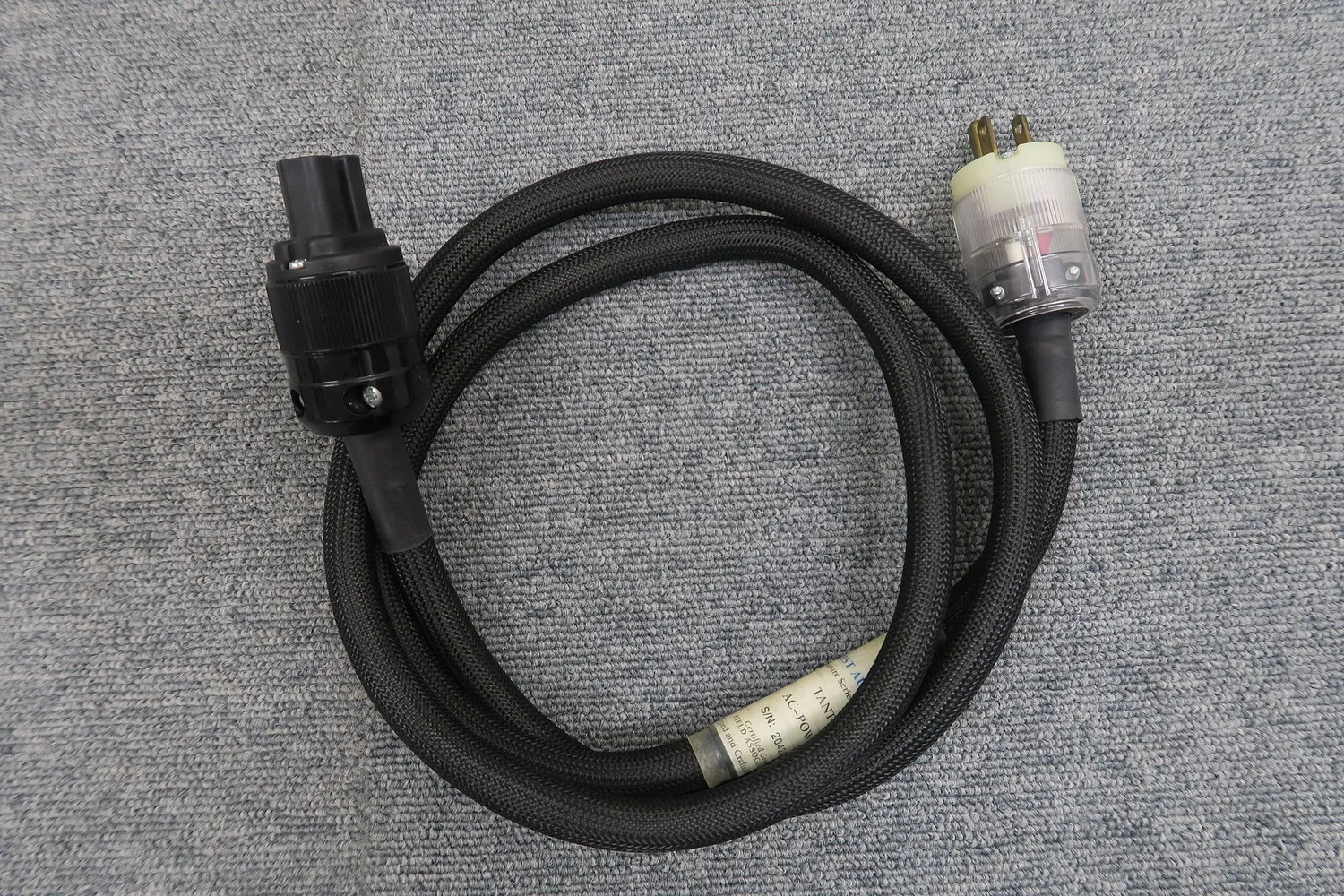 PAD AC TANTUS Signature Series (1.5m) 電源ケーブル
