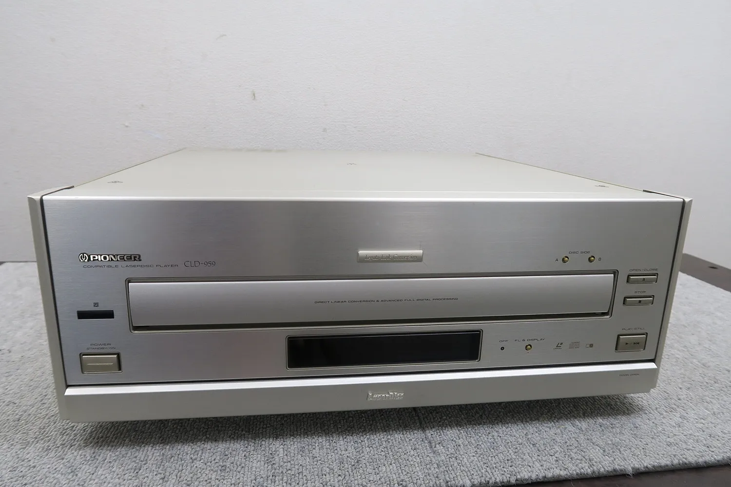 パイオニア Pioneer CLD-959 LD/DVDデッキ