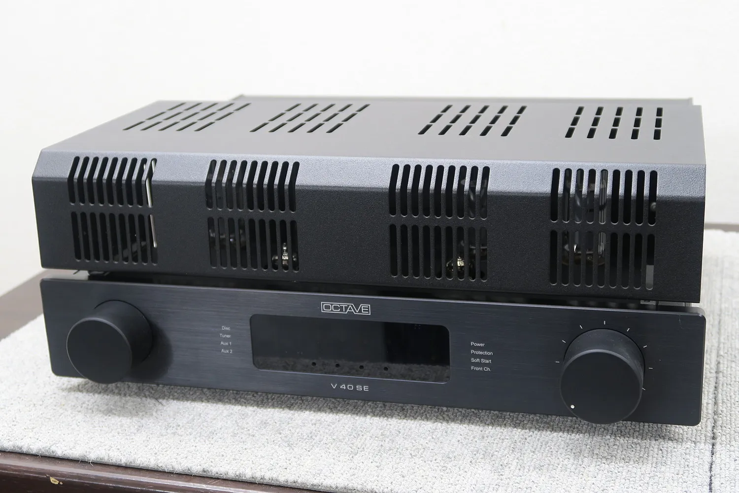 オクターブ OCTAVE V40SE プリメインアンプ 正規輸入品 元箱付