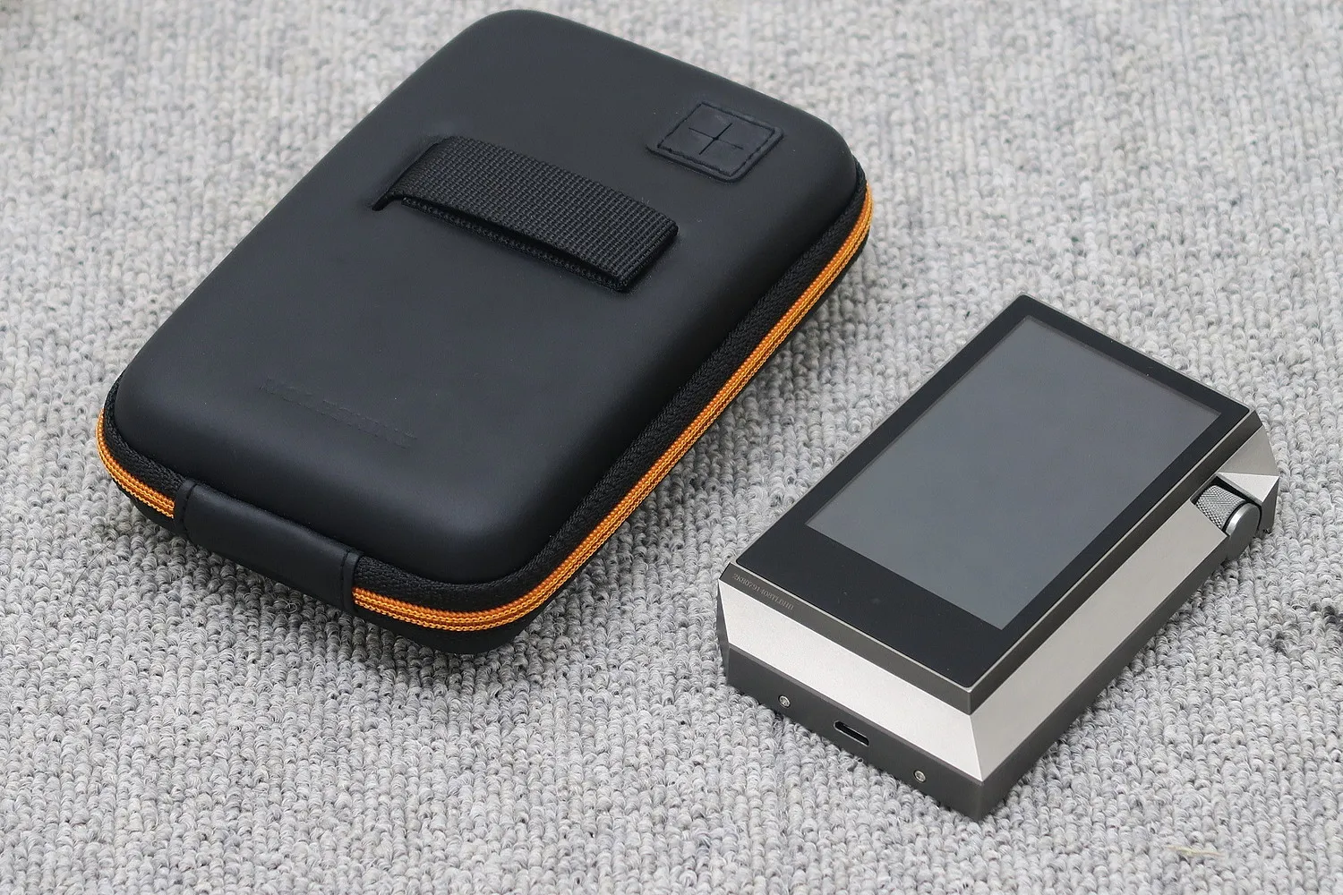 アイリバー iriver Astell&Kern AK240 ポータブルプレーヤー 専用ケース付