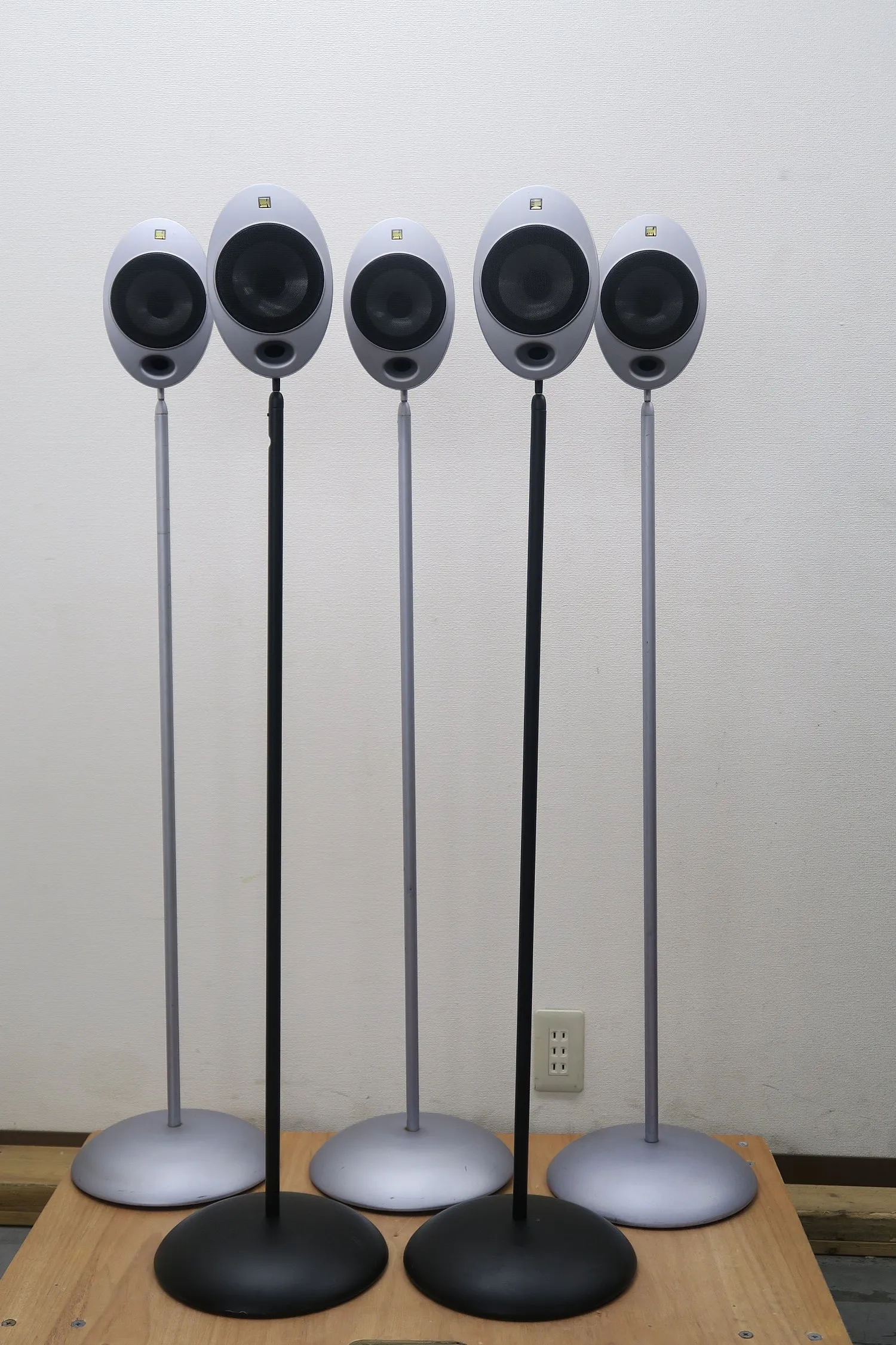 ケーイーエフ KEF HTS2001 5本セット スピーカー