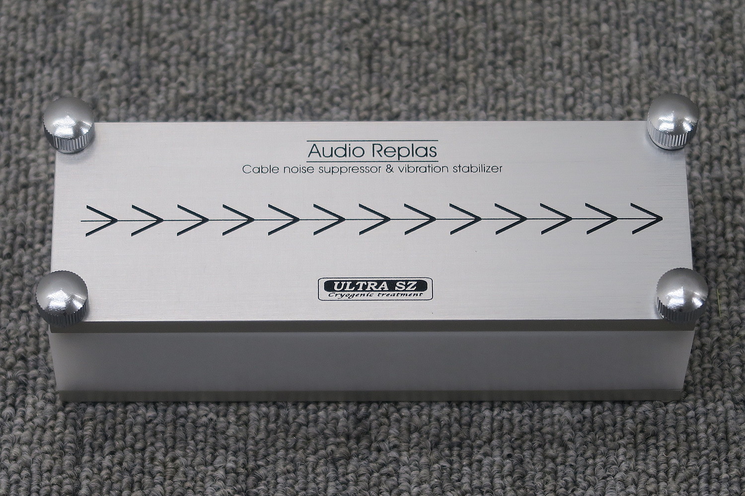 オーディオリプラス Audio Replas CNS-7000SZ ノイズスタビライザー元箱付 @48050 / 中古オーディオ 買取、販売、通販のショップアフロオーディオ横浜