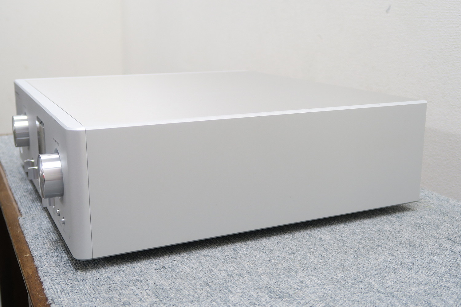 ラックスマン LUXMAN C-900u プリアンプ 元箱付 @48122 / 中古 ラックスマン LUXMAN C-900u プリアンプ 元箱付 @48122 / 中古