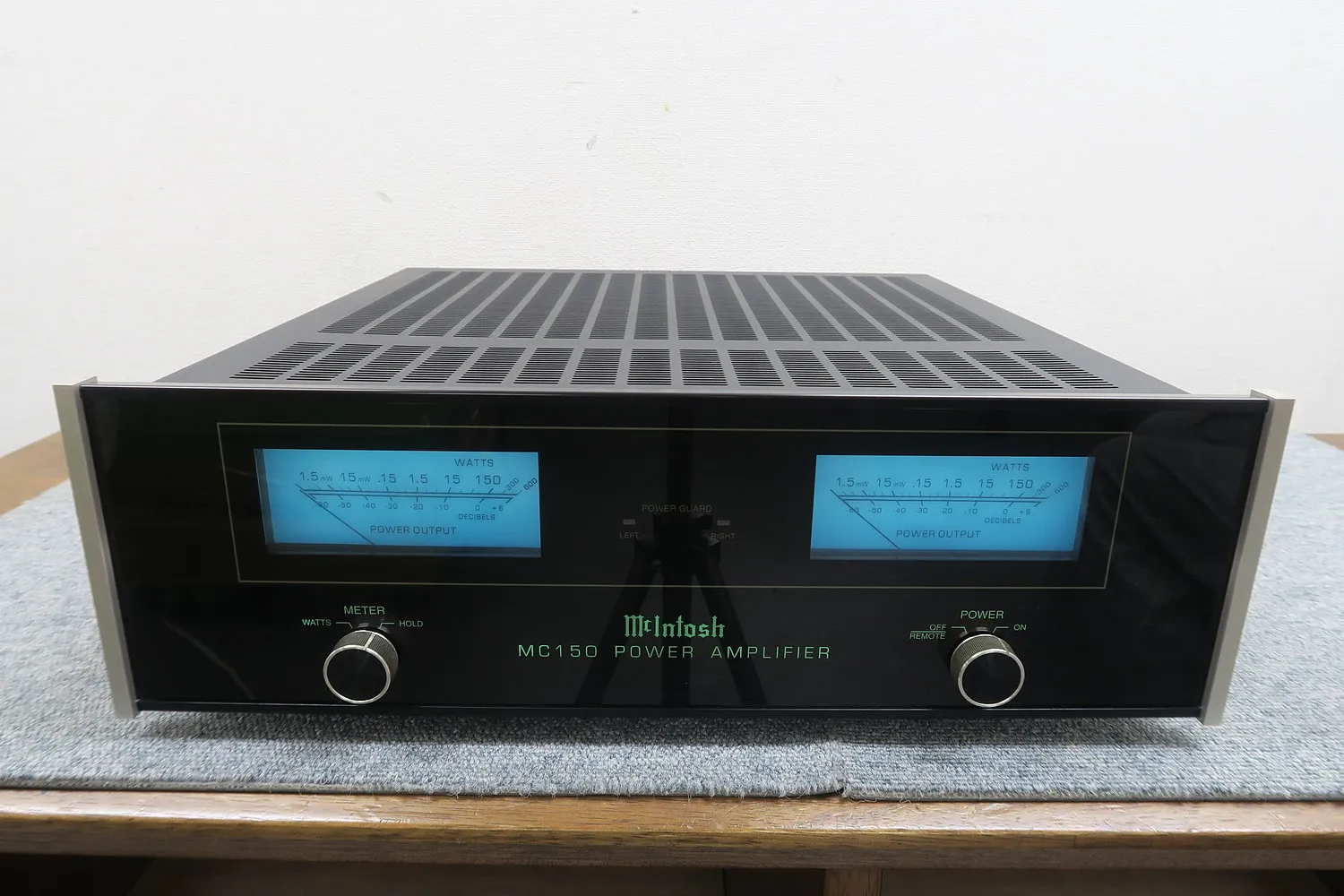 マッキントッシュ Mcintosh MC150 パワーアンプ