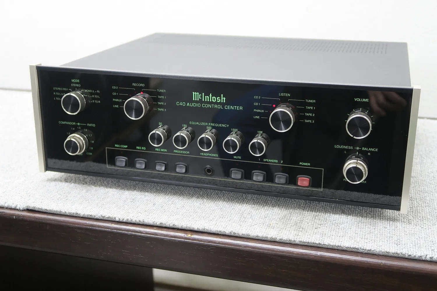 マッキントッシュ Mcintosh C40 プリアンプ