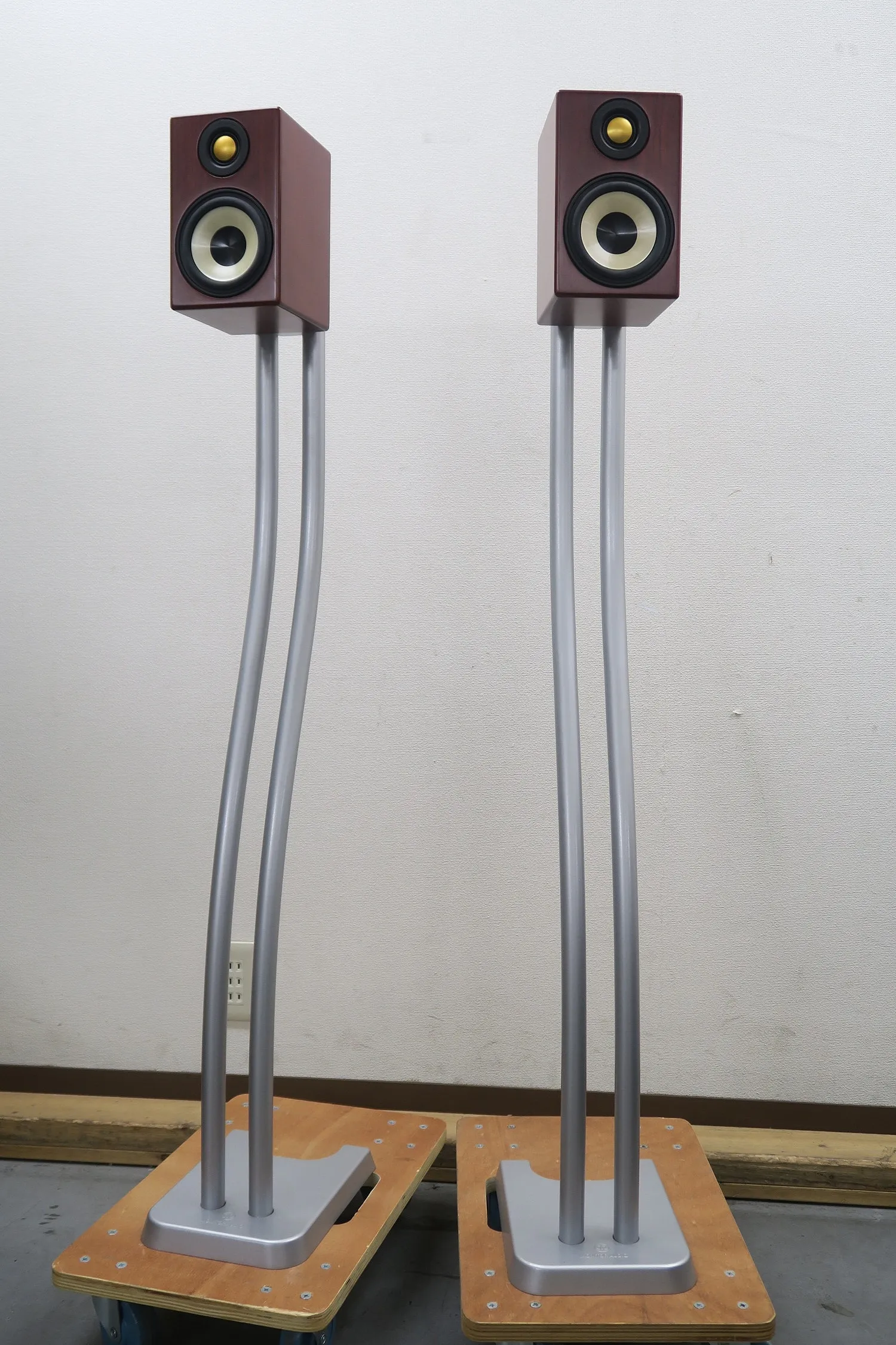 Monitor Audio Radius 90 スピーカーペア 専用スタンド付き