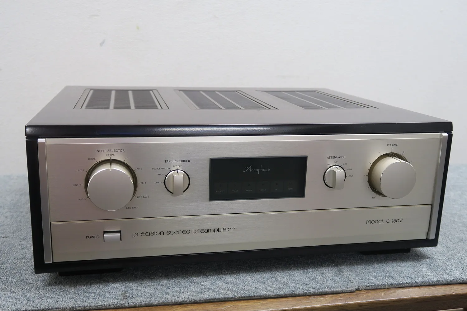 アキュフェーズ Accuphase C-280V プリアンプ