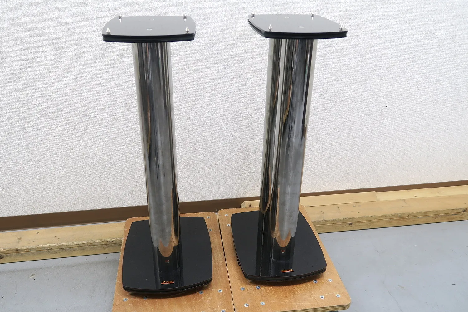 スピーカースタンド DYNAUDIO ディナウディオ純正 スタンド4 ディナウディオ DYNAUDIO Stand 4 スピーカースタンドペア @48648