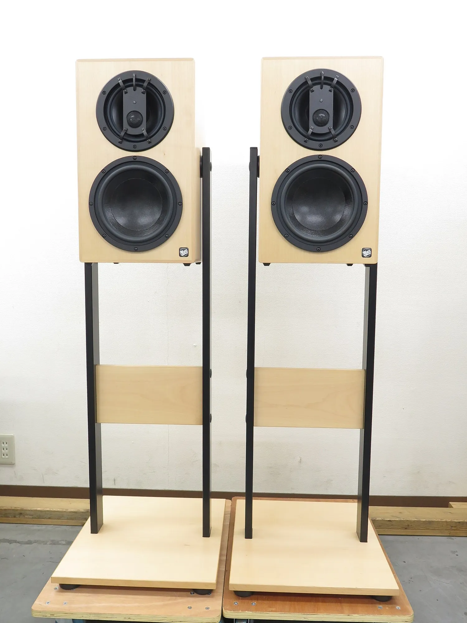 MUSIKELECTRONIC GEITHAIN RL903K スタンド付 スピーカー