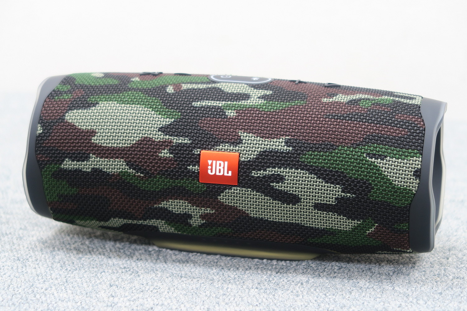 JBL CHARGE4 迷彩デザイン Amazon.com: JBL Charge 4 Portable Bluetooth Speaker (Black