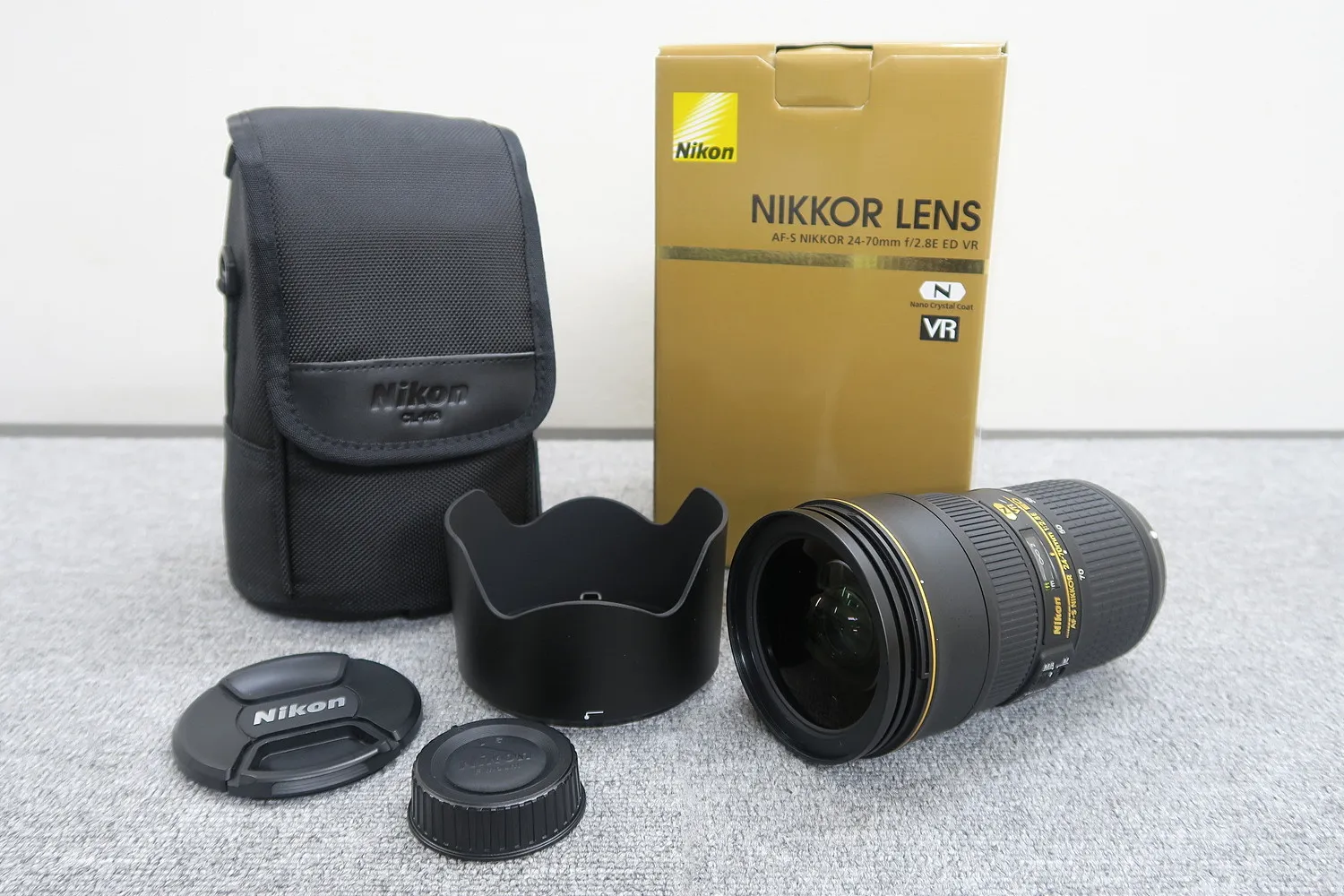 ニコン NIKON AF-s Nikkor 24-70mm f/2.8E  ED VR カメラレンズ 元箱付
