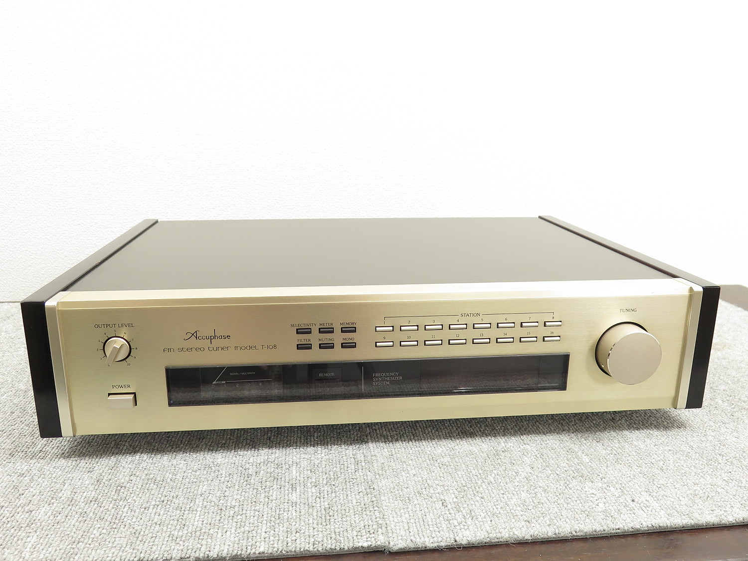Aランク】アキュフェーズ Accuphase T-108 チューナー @49546 / 中古