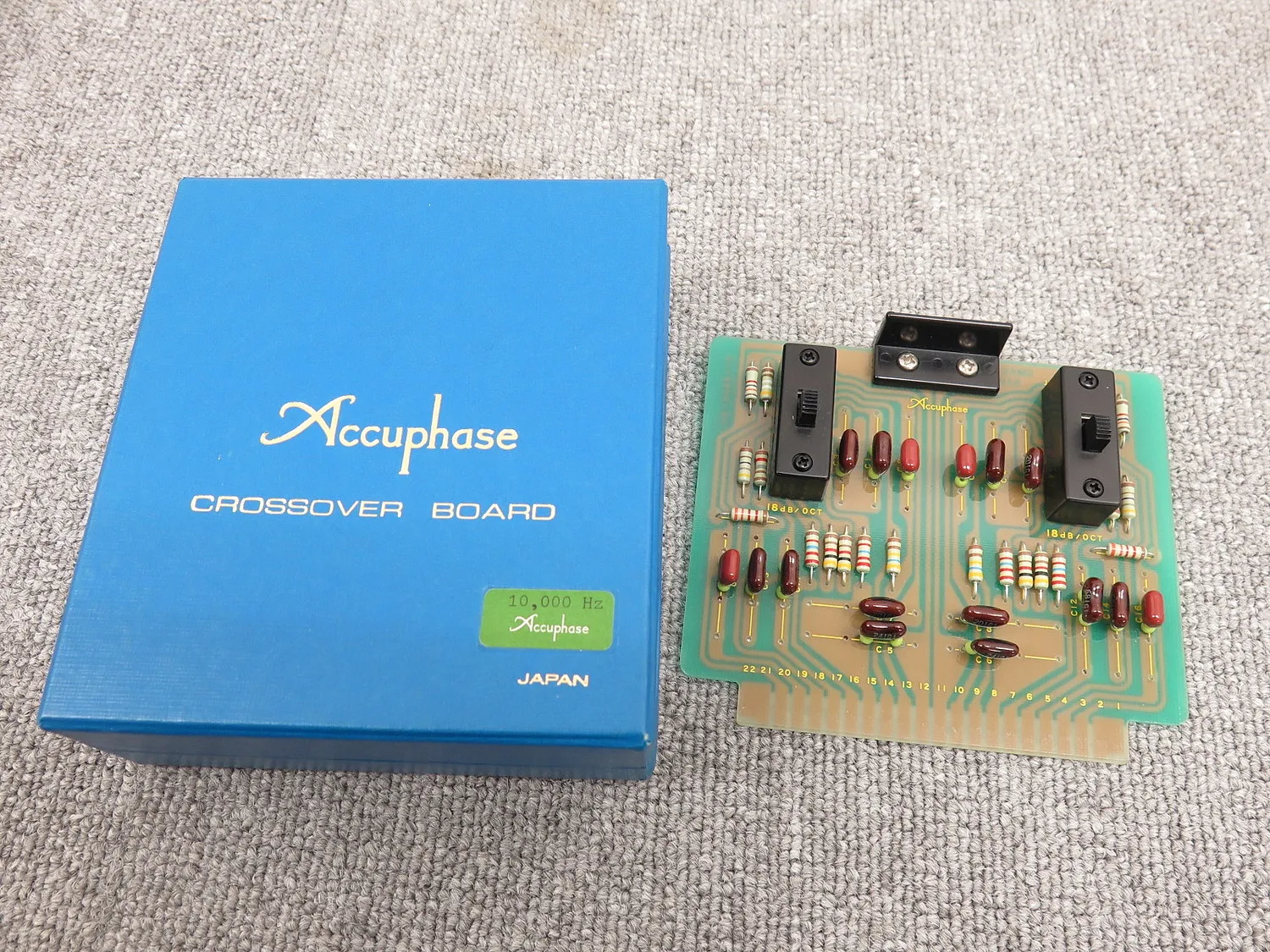 アキュフェーズ Accuphase CB-10000 チャンネルデバイダーボード 元箱付