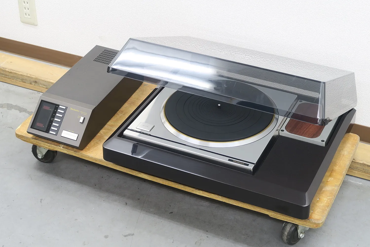 テクニクス Technics SP-10MK3 ターンテーブル キャビネット SH-10B5