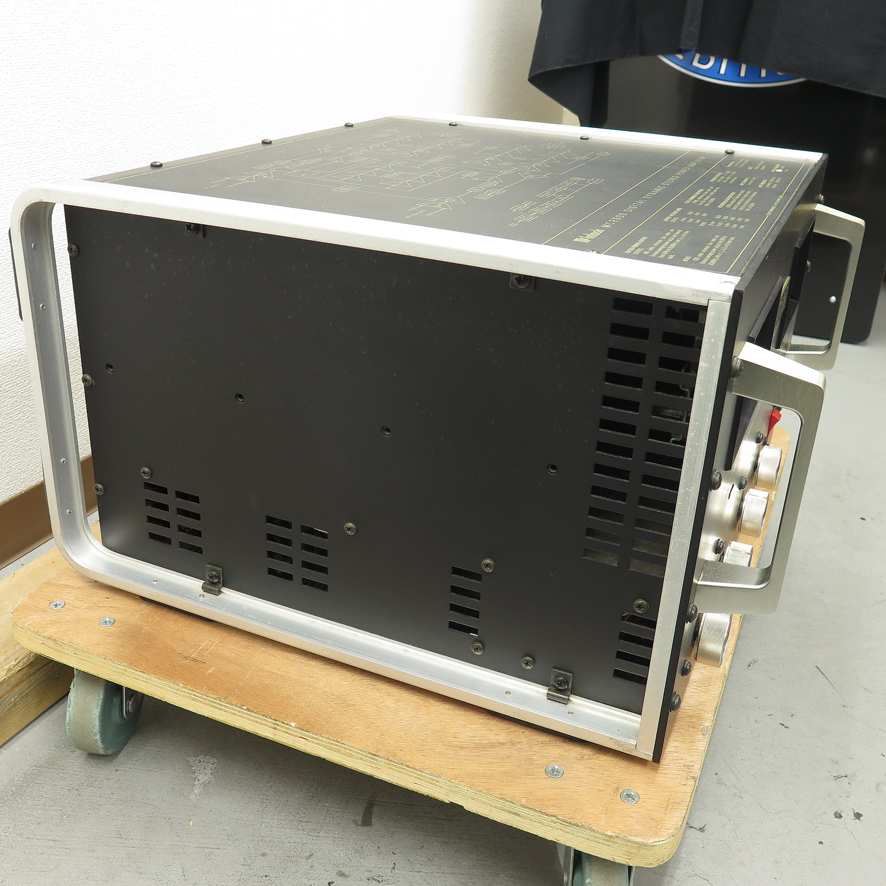 Bランク】マッキントッシュ Mcintosh MC2600 パワーアンプ @49603