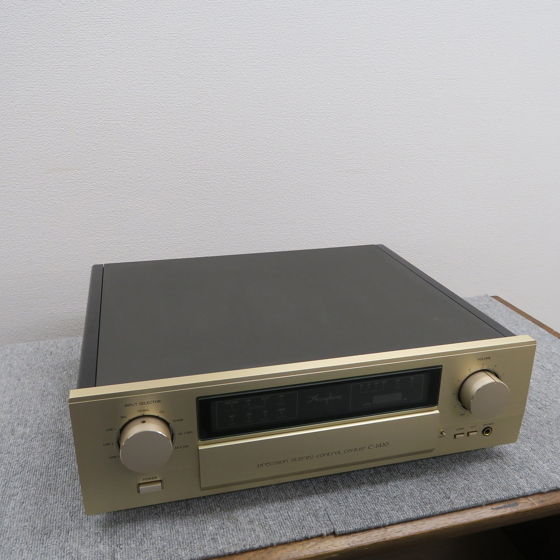 Aランク】アキュフェーズ Accuphase C-2420 プリアンプ @49937 / 中古オーディオ買取、販売、通販のショップアフロオーディオ横浜