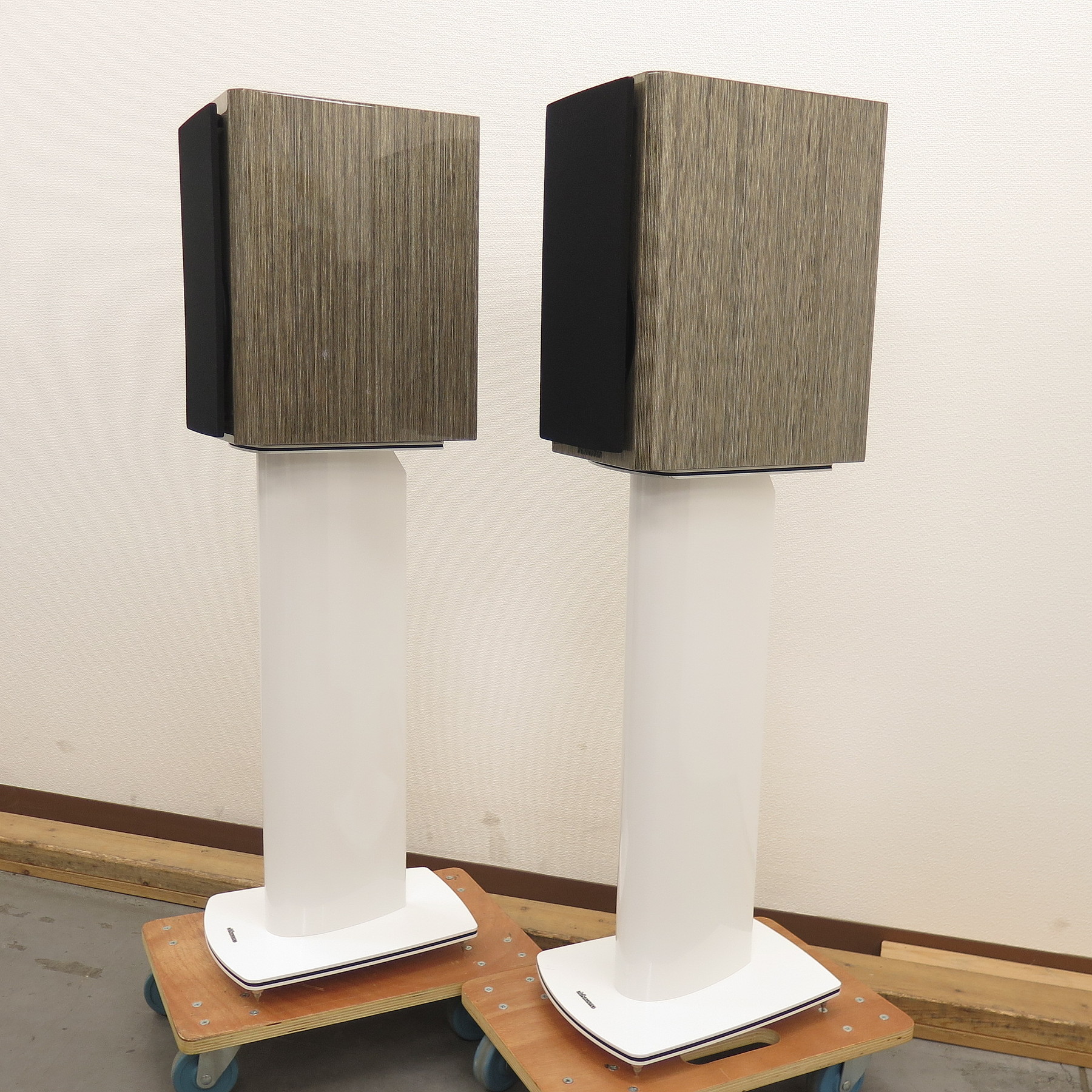 Bランク】ディナウディオ DYNAUDIO Special 40 スピーカー ペア Bランク】ディナウディオ DYNAUDIO Special 40 スピーカー ペア