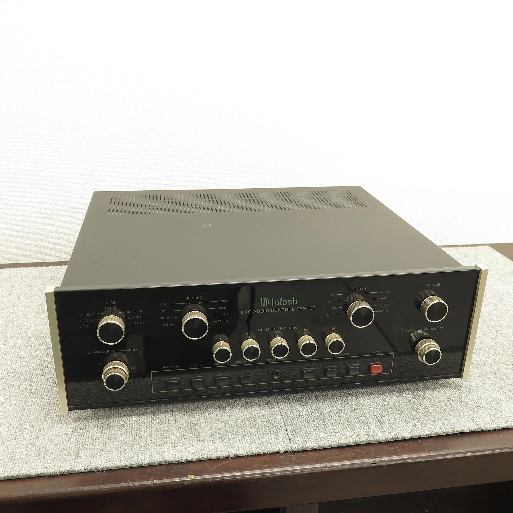 マッキントッシュ Mcintosh C40 プリアンプ