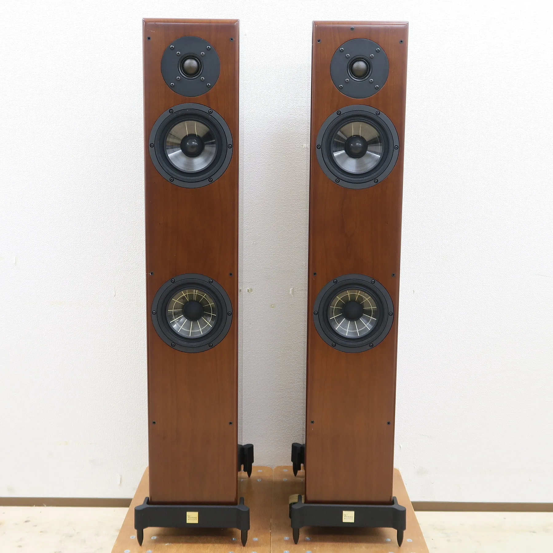 ウィーンアコースティック Vienna acoustics Mozart Grand SE スピーカーペア