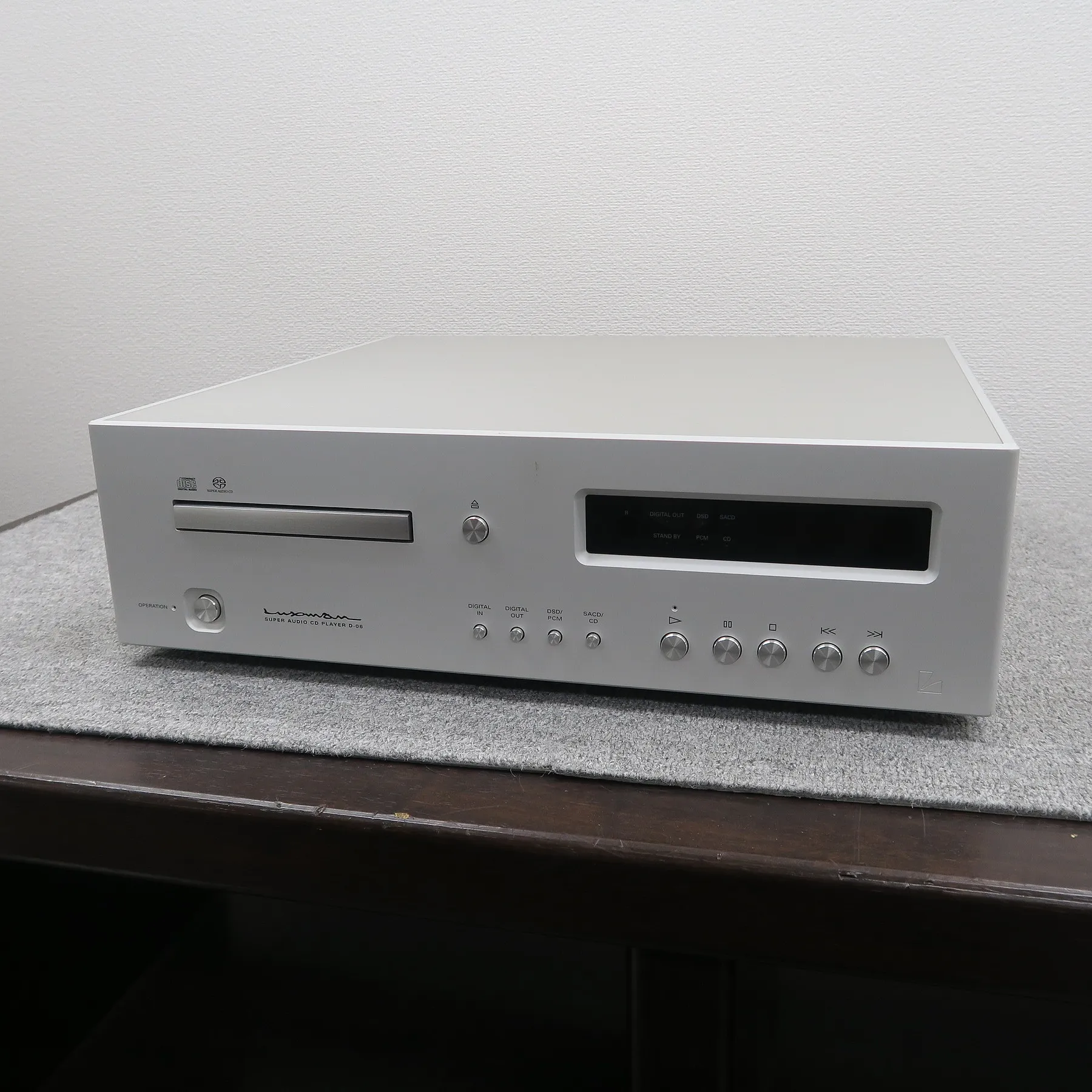 ラックスマン LUXMAN D-06 CDデッキ