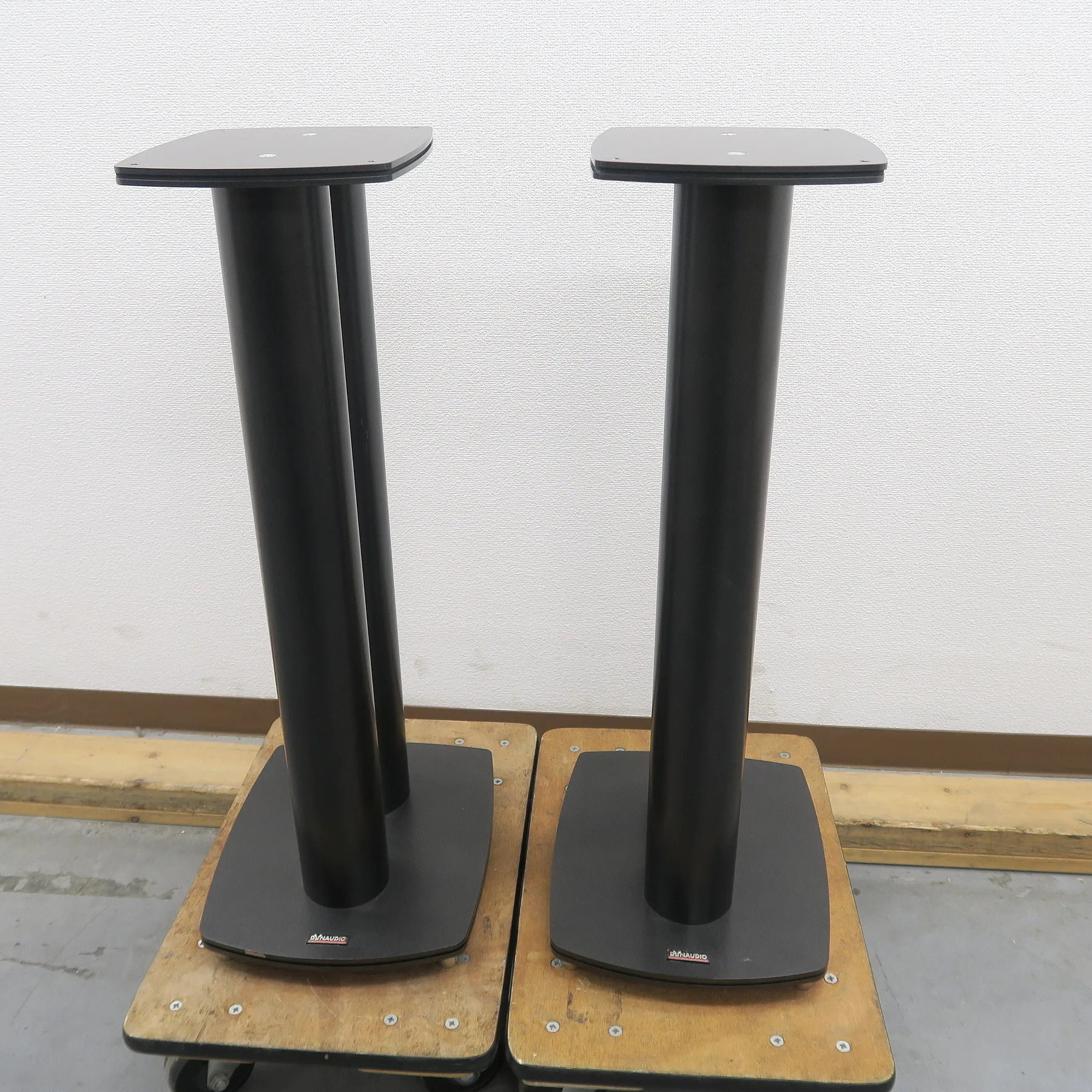 ディナウディオ DYNAUDIO Stand 4 スピーカースタンドペア