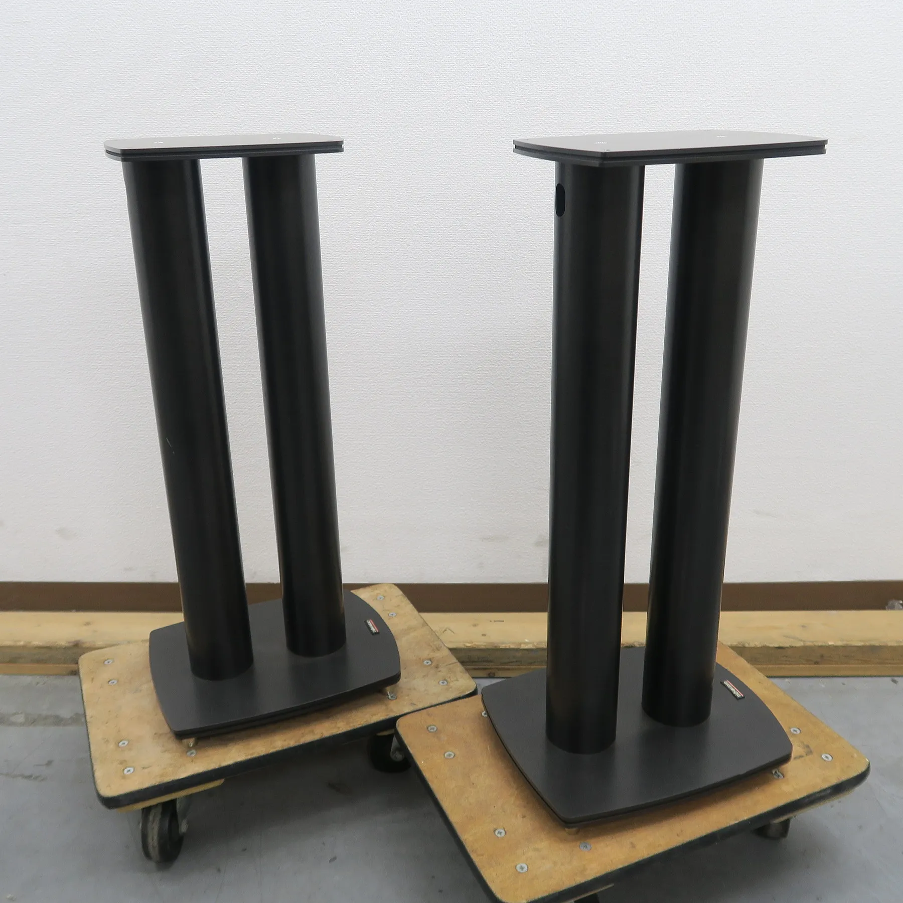 ディナウディオ DYNAUDIO Stand 4 スピーカースタンドペア @49839