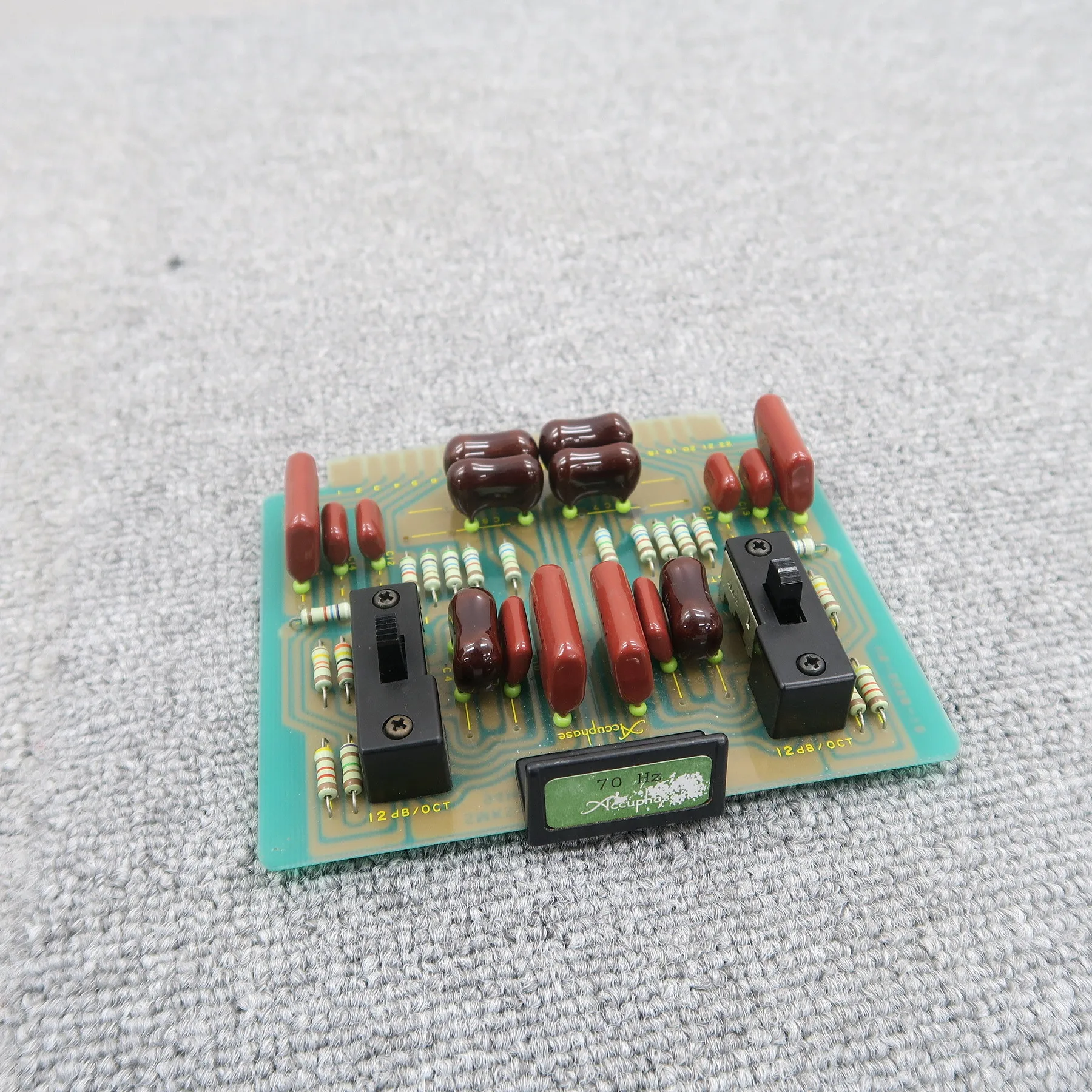 アキュフェーズ Accuphase CB-70 クロスオーバーボード