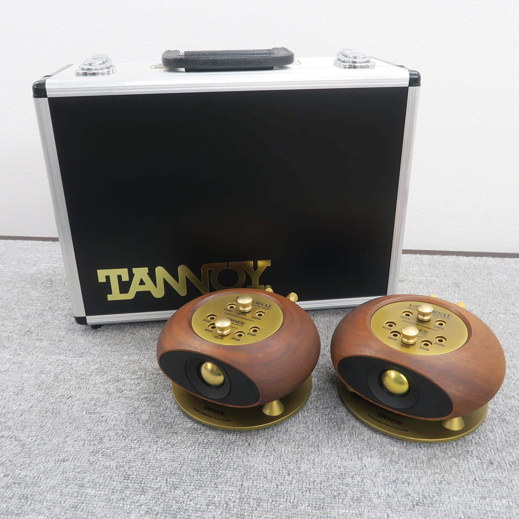 Aランク】タンノイ TANNOY ST-100 Universal ツィーターペア 専用ハードケース付 @50392 / 中古 オーディオ買取、販売、通販のショップアフロオーディオ横浜