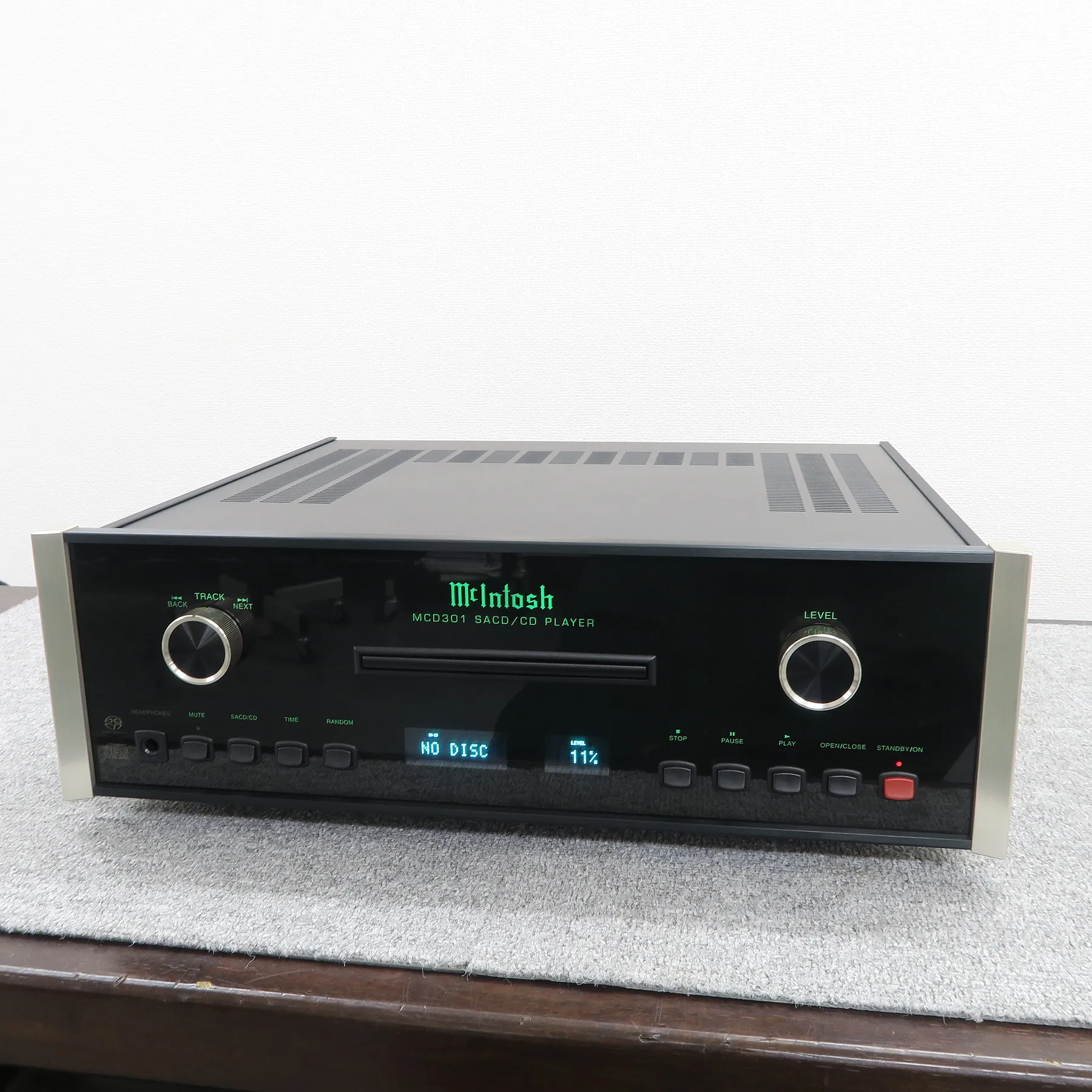 マッキントッシュ Mcintosh MCD301 CDプレーヤー【元箱】