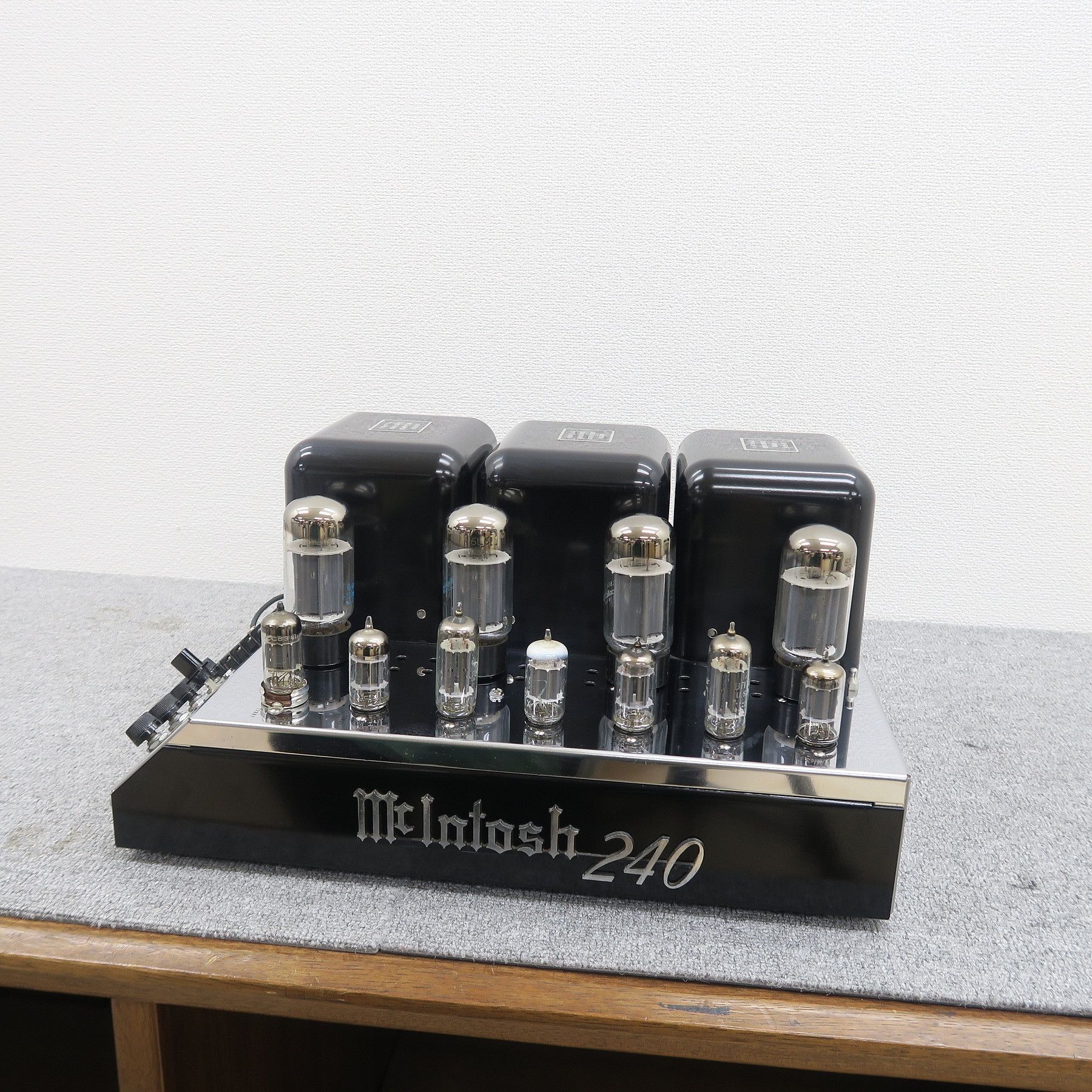 マッキントッシュ Mcintosh MC240 パワーアンプ
