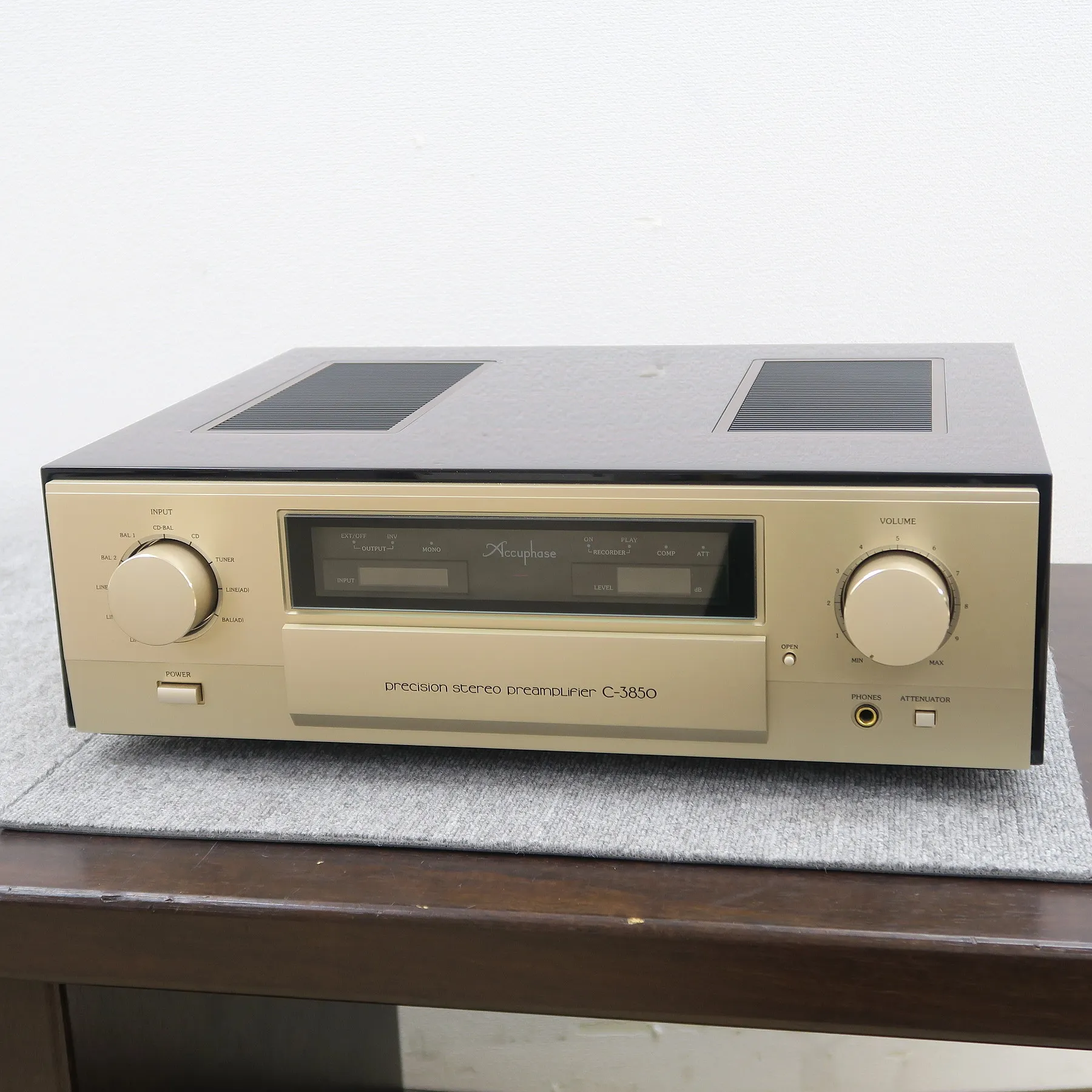 アキュフェーズ Accuphase C-3850 プリアンプ 【元箱】