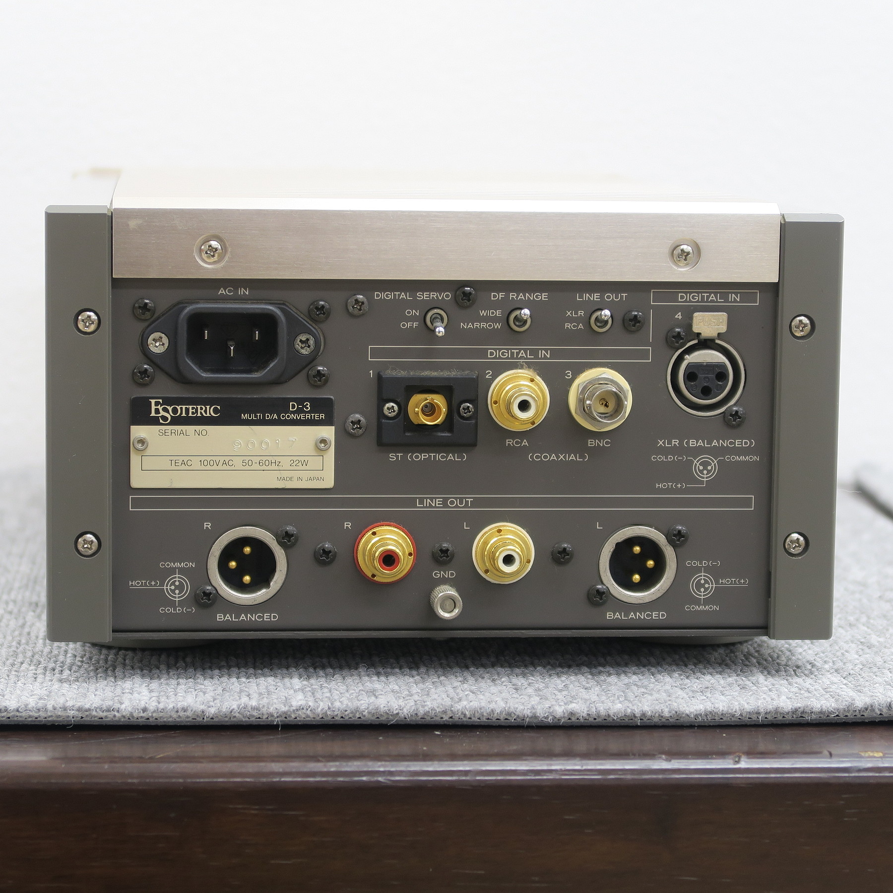 Bランク】エソテリック ESOTERIC D-3 D/Aコンバーター @51189 / 中古