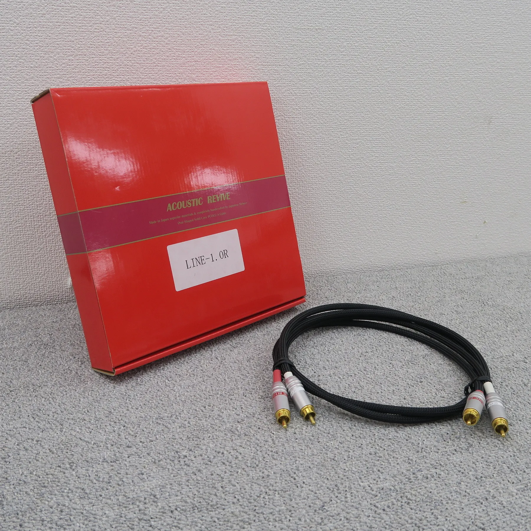 Acoustic Revive LINE-1.0R 1.0m RCAケーブル【元箱】