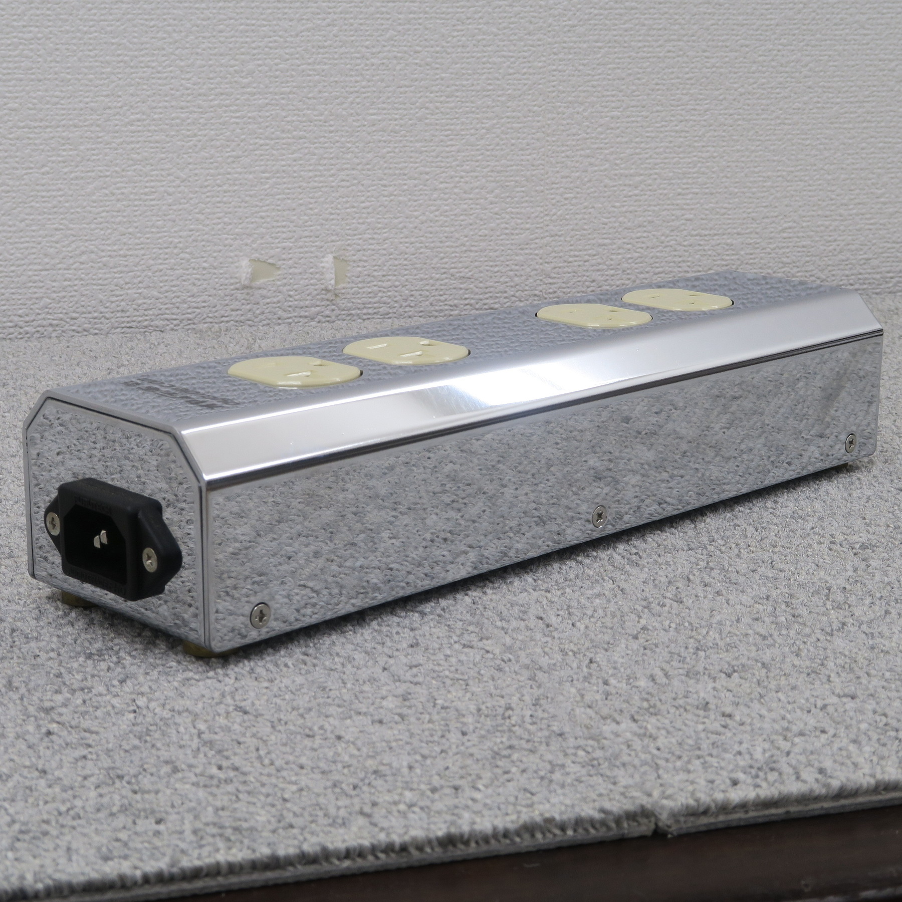 オヤイデ OYAIDE MT-UB R0搭載 電源
