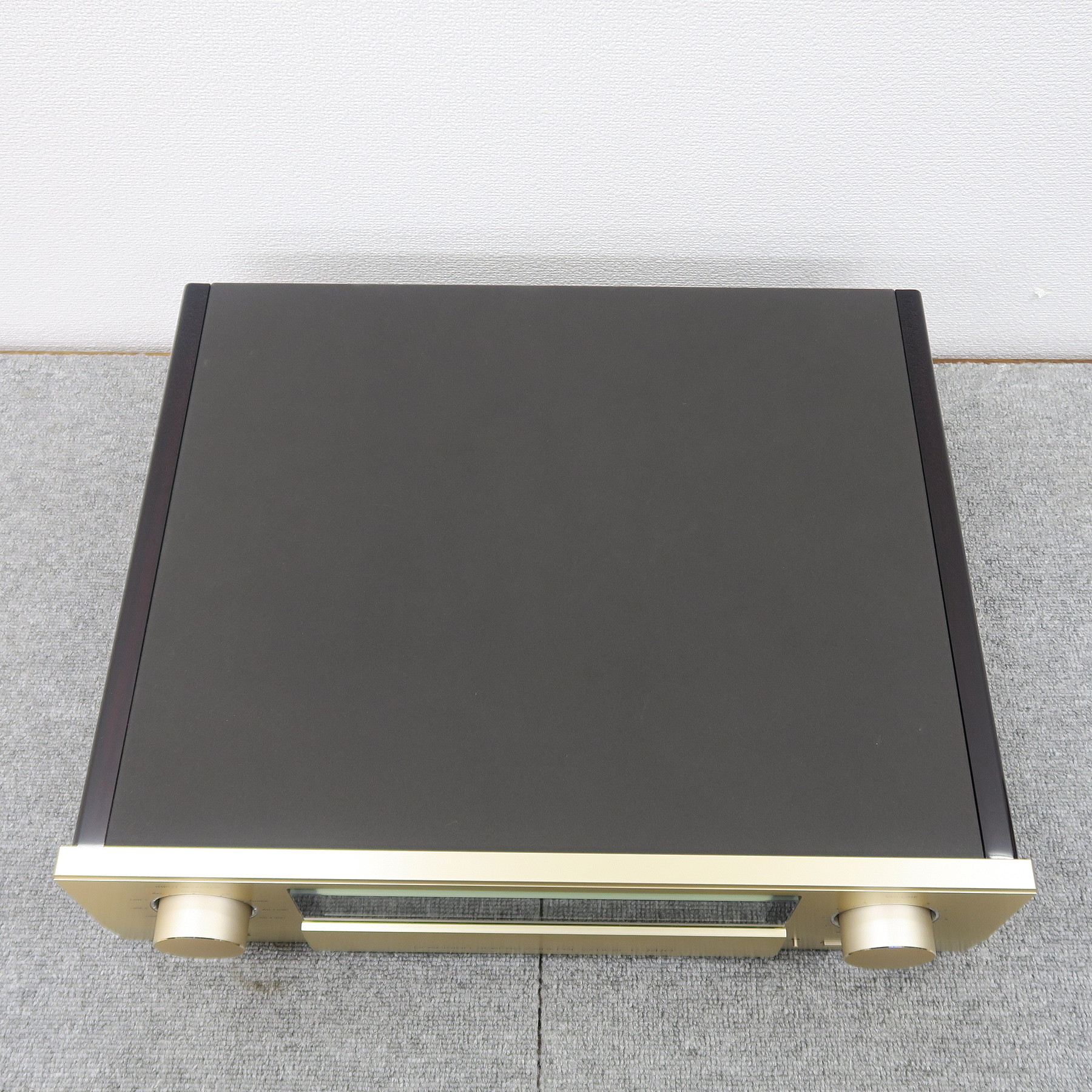 Aランク】アキュフェーズ Accuphase C-2420 プリアンプ【元箱】@51529