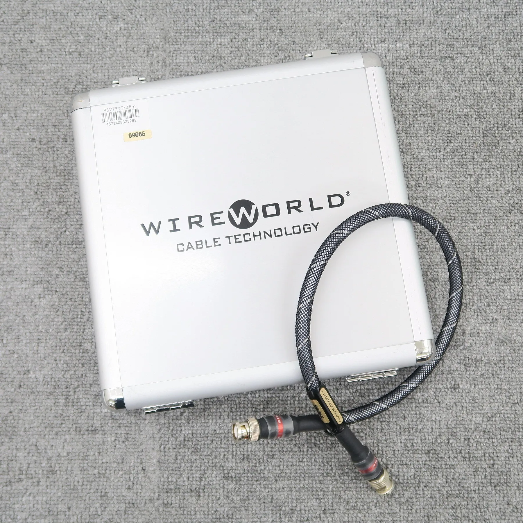 ワイヤーワールド WIRE WORLD Platinum Starlight7 PSV7BNC 0.5m BNCケーブル 【元箱】