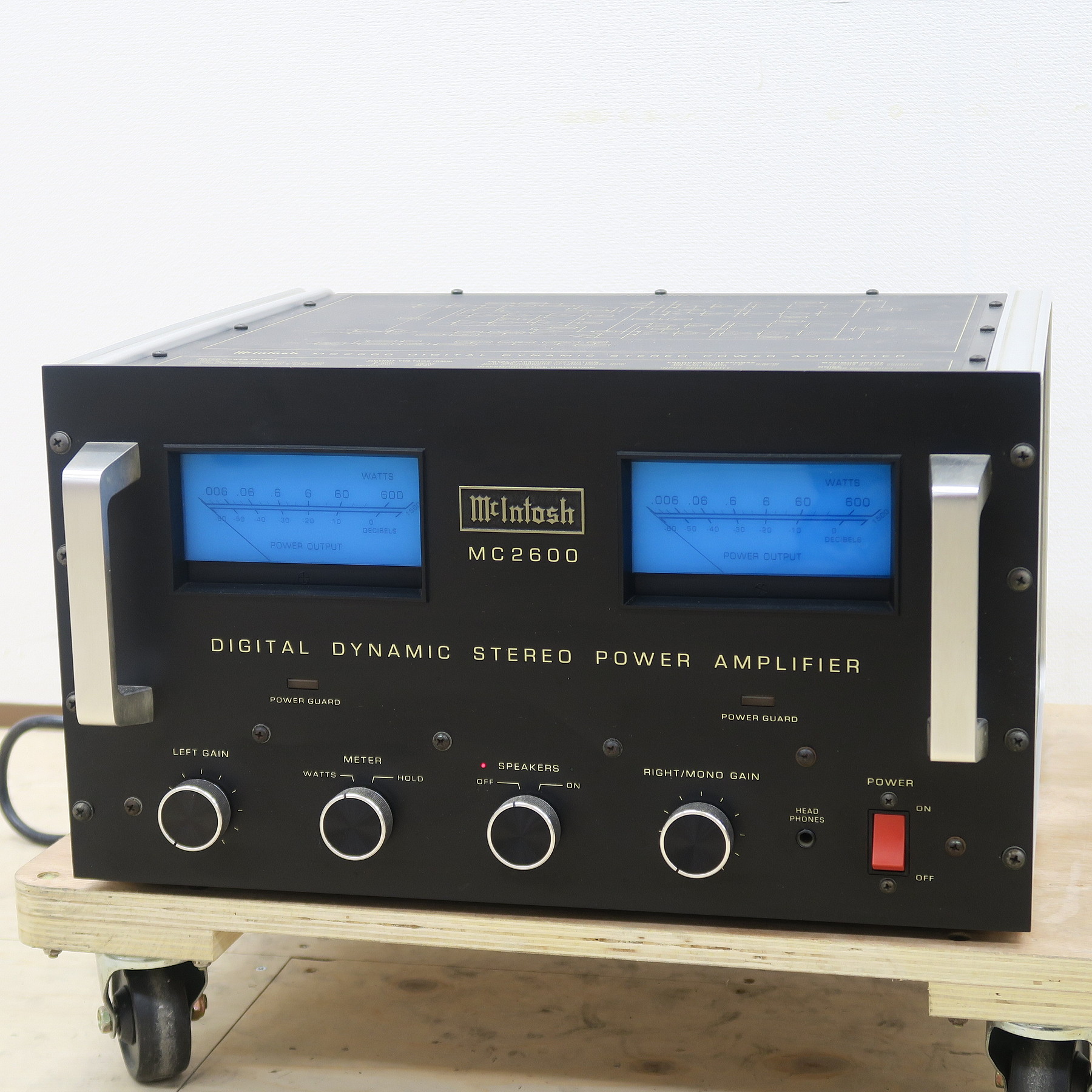 McIntosh MC2600 パワーアンプ マッキントッシュ_動作美品 McIntosh MC2600 パワーアンプ マッキントッシュ McIntosh MC2600