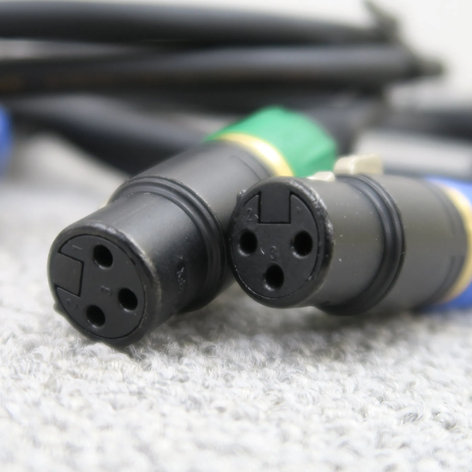 サエク SAEC STRESS FREE 6N HYBRID CABLE XLR 1.5m XLRケーブルペア